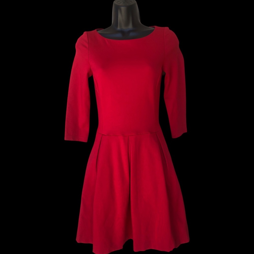 Soft Ponte Midi Red Banaba Republic Dress with pleates and 3/4 sleeves, size 00P